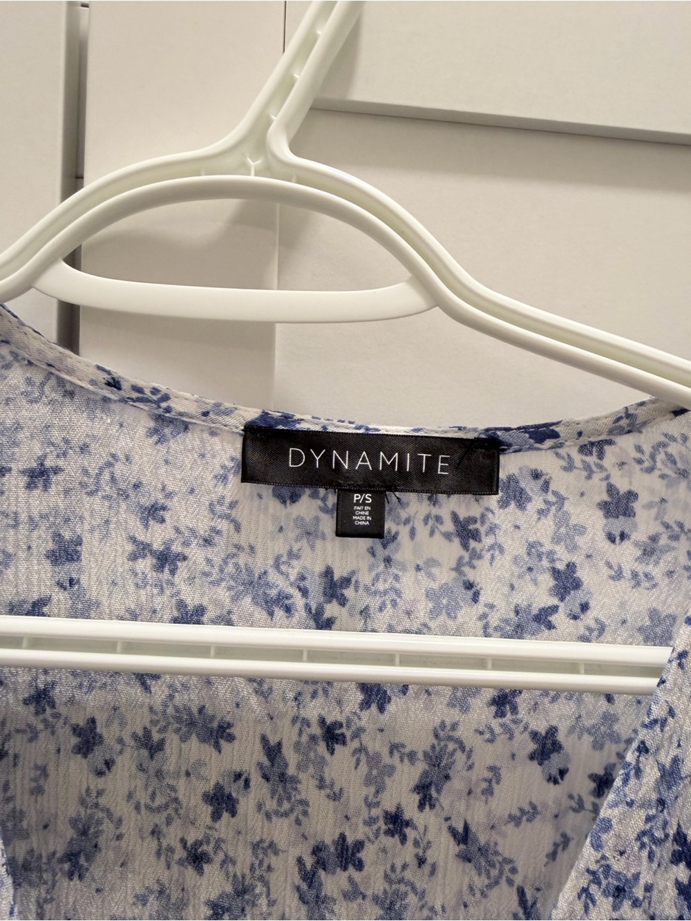 Dynamite White and Blue Floral Midi Dress - Picture 4 of 5